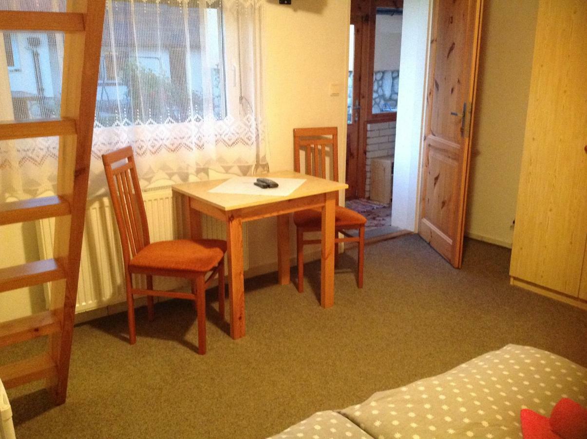 Appartement Privat Monika à Stará Lesná Extérieur photo
